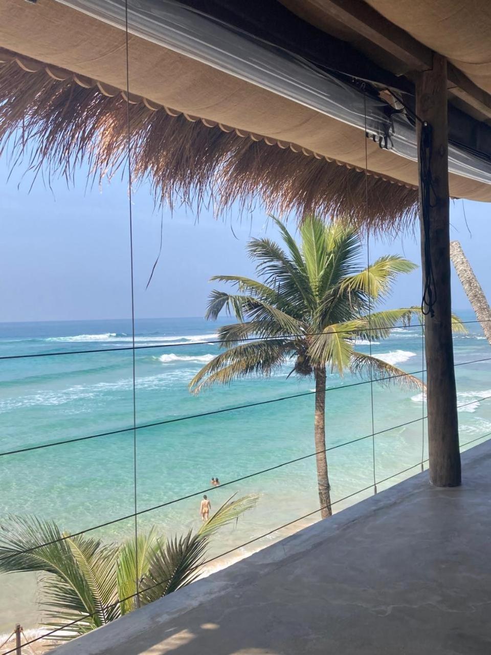 Gitano Surf Ahangama Beachfront Экстерьер фото